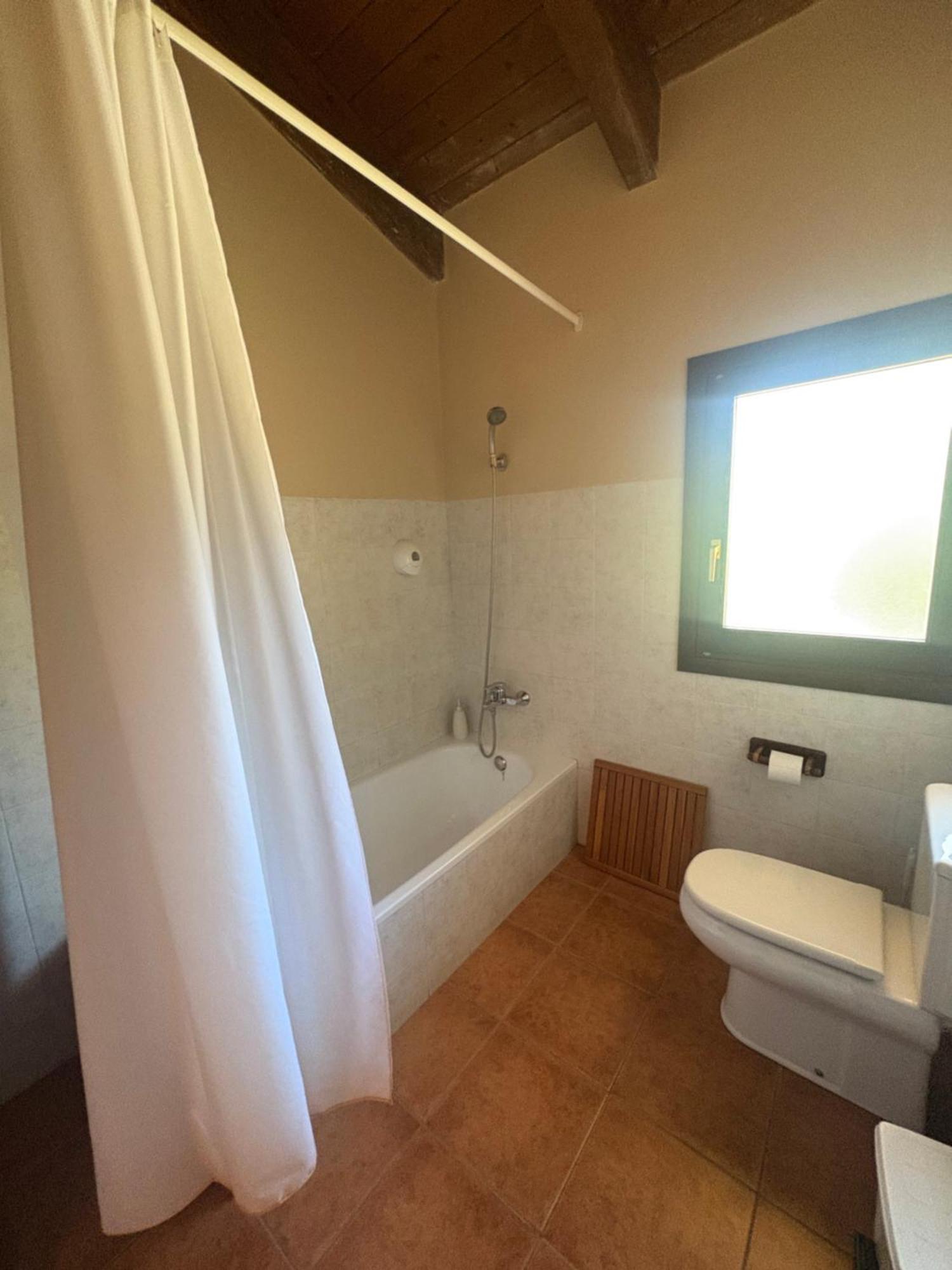 Hotel Guara Inluka Las Almunias Ruang foto