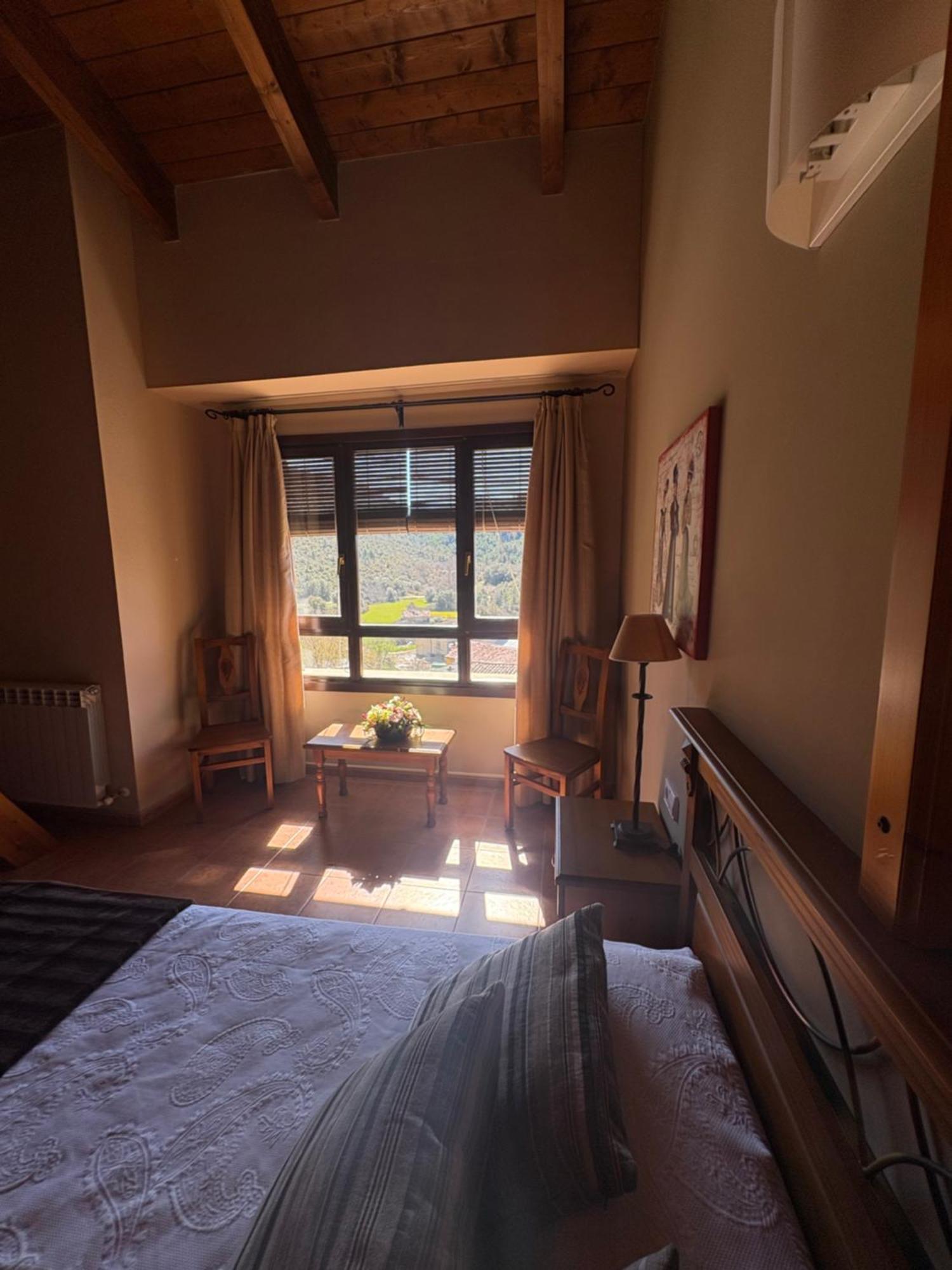 Hotel Guara Inluka Las Almunias Bagian luar foto