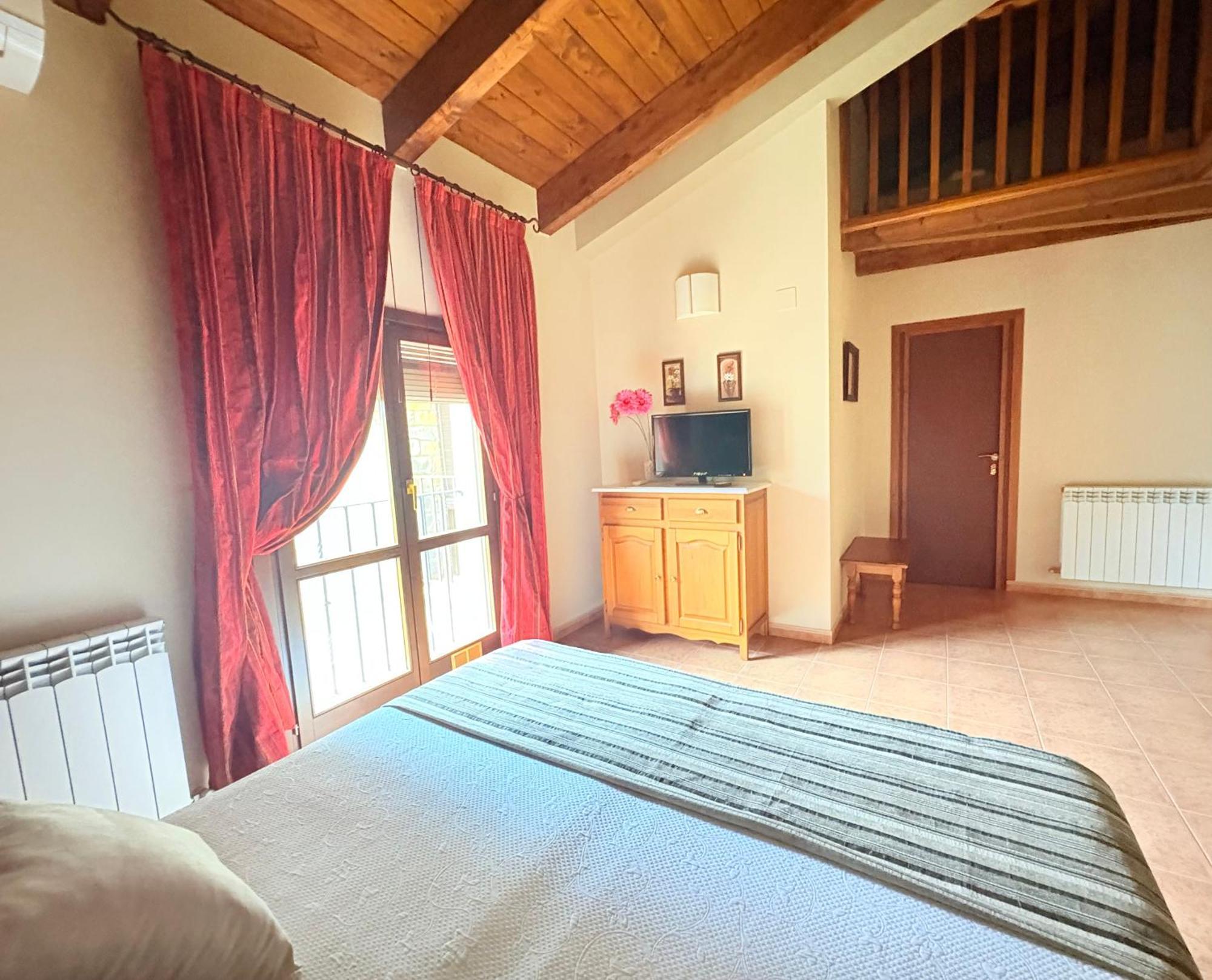 Hotel Guara Inluka Las Almunias Ruang foto