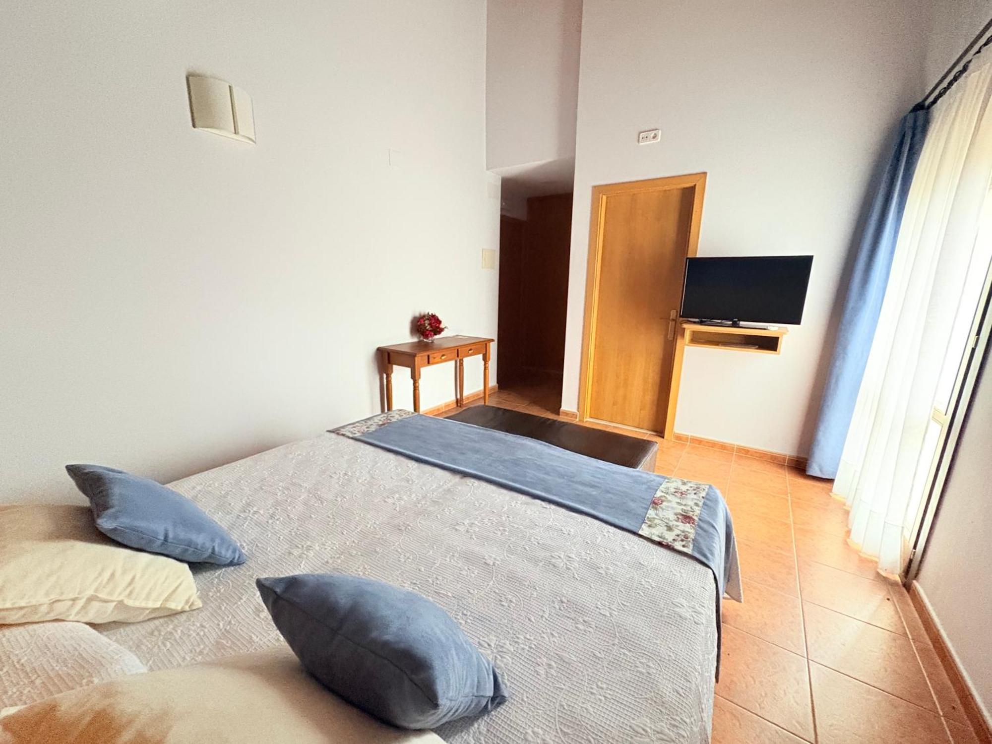 Hotel Guara Inluka Las Almunias Ruang foto