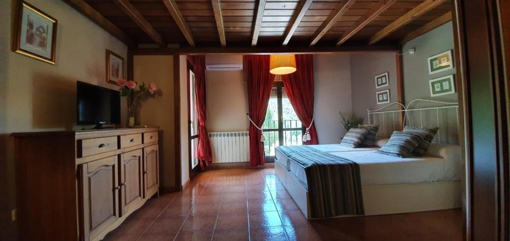 Hotel Guara Inluka Las Almunias Ruang foto