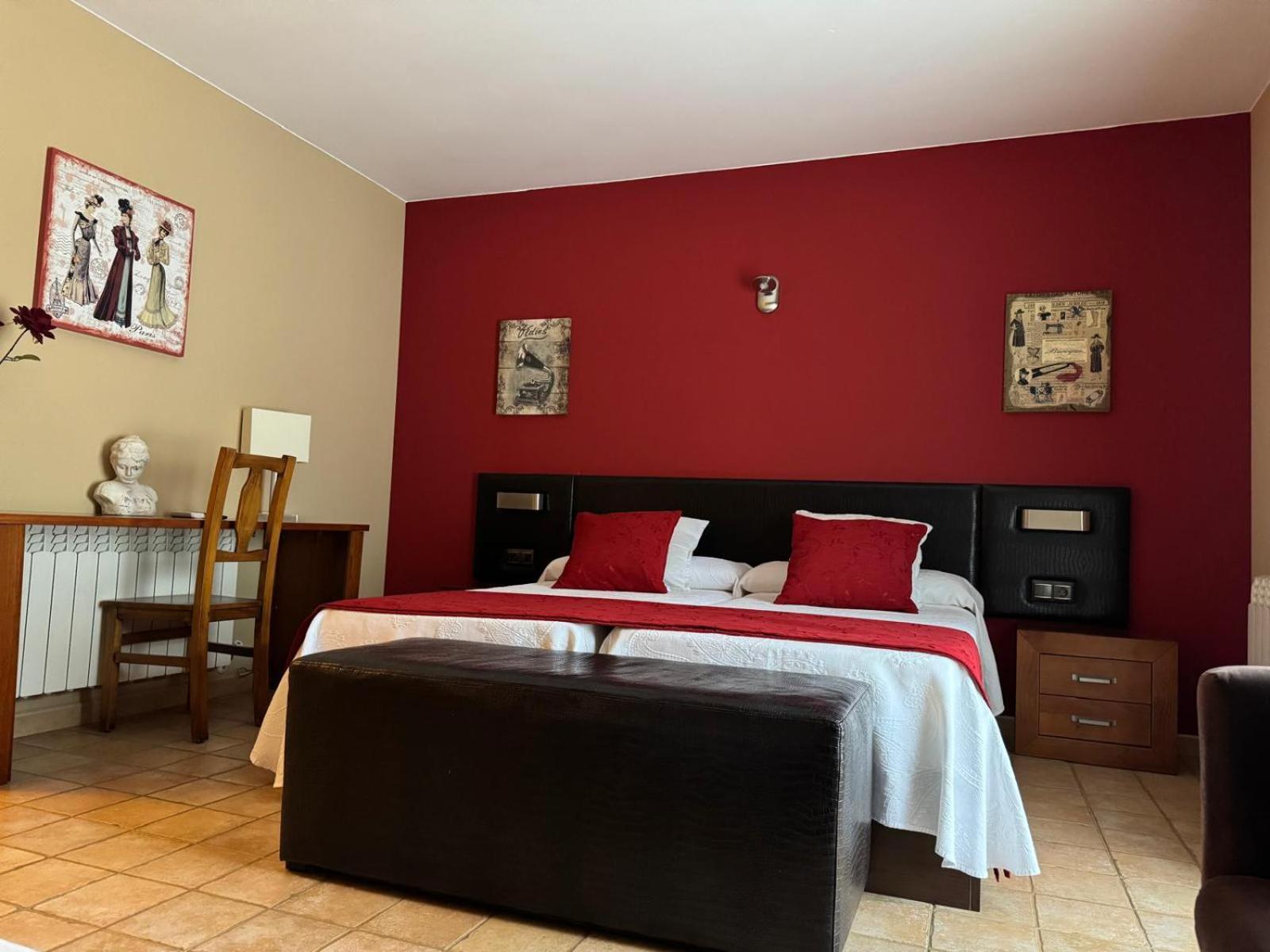 Hotel Guara Inluka Las Almunias Bagian luar foto